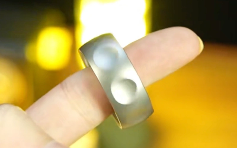 Discreet Magnetic Fidget Ring for Anxiety Relief