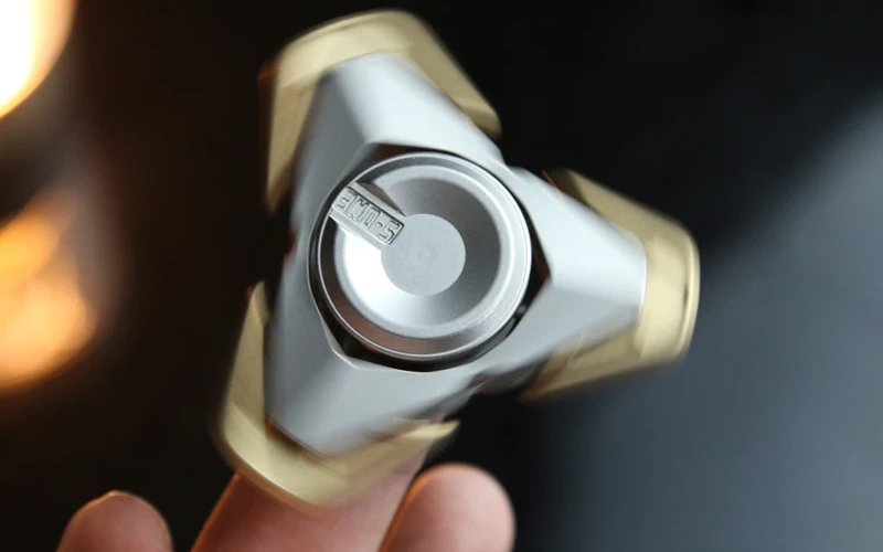 Metal Fidget Spinner Magnetic Stress Relief Spinning Top