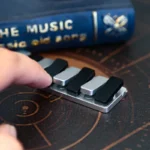 metal piano keys fidget toy stress relief banner 2