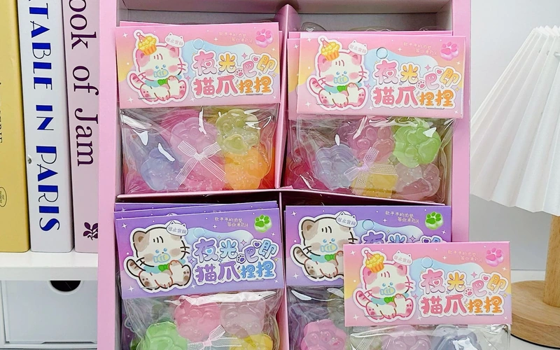 Soft Cat Paw Squishy Stress Relief Toy